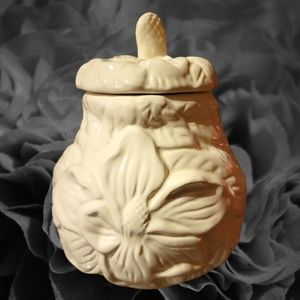 Vtg World Bazaar Inc Ceramic White Floral Embossed Canister Single Cookie Jar